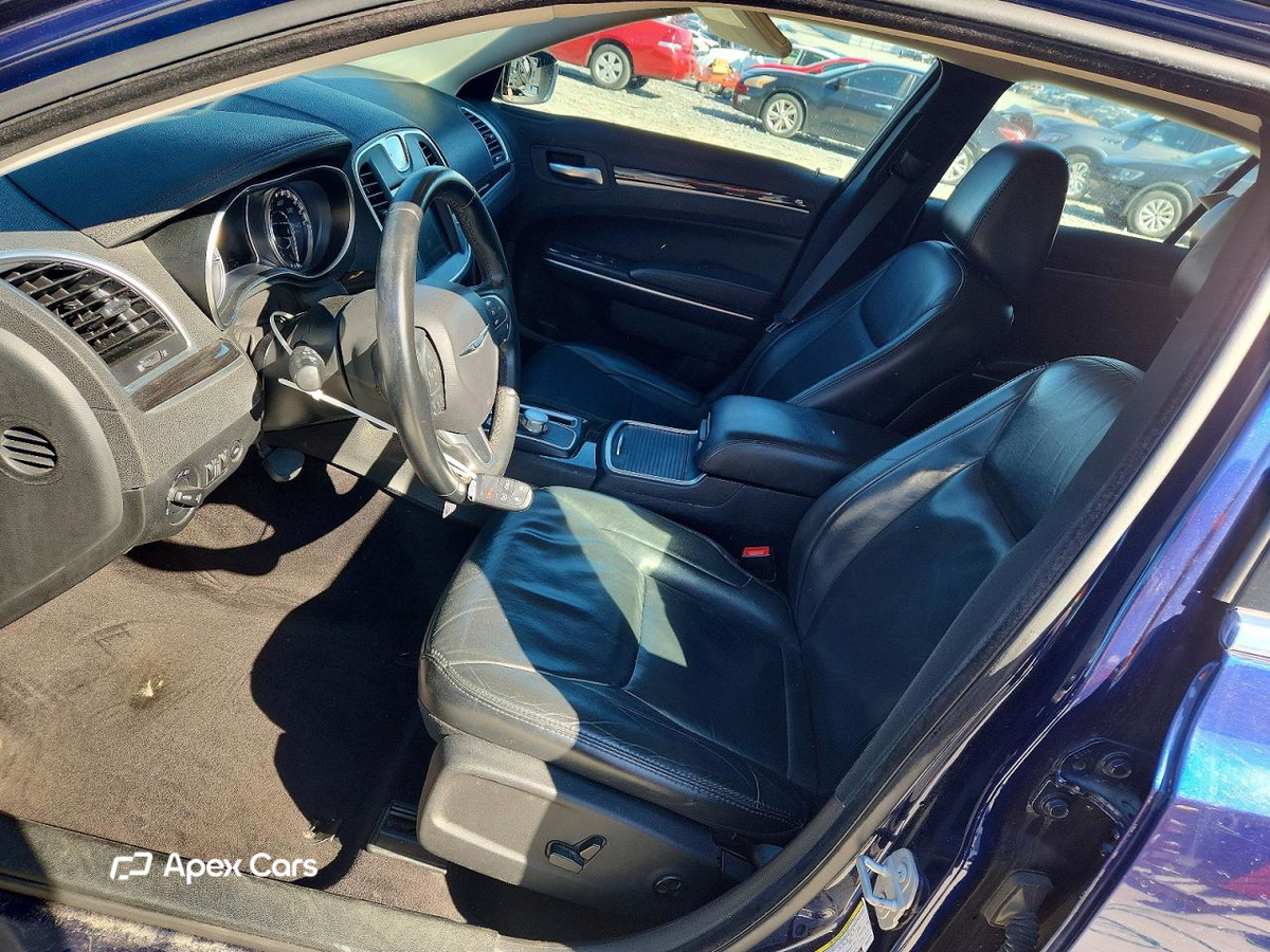 Chrysler 300 2016