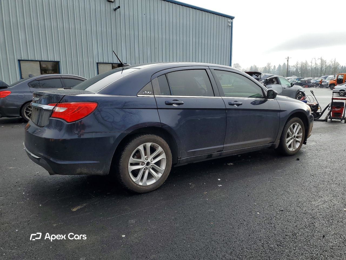 Chrysler 200 2012