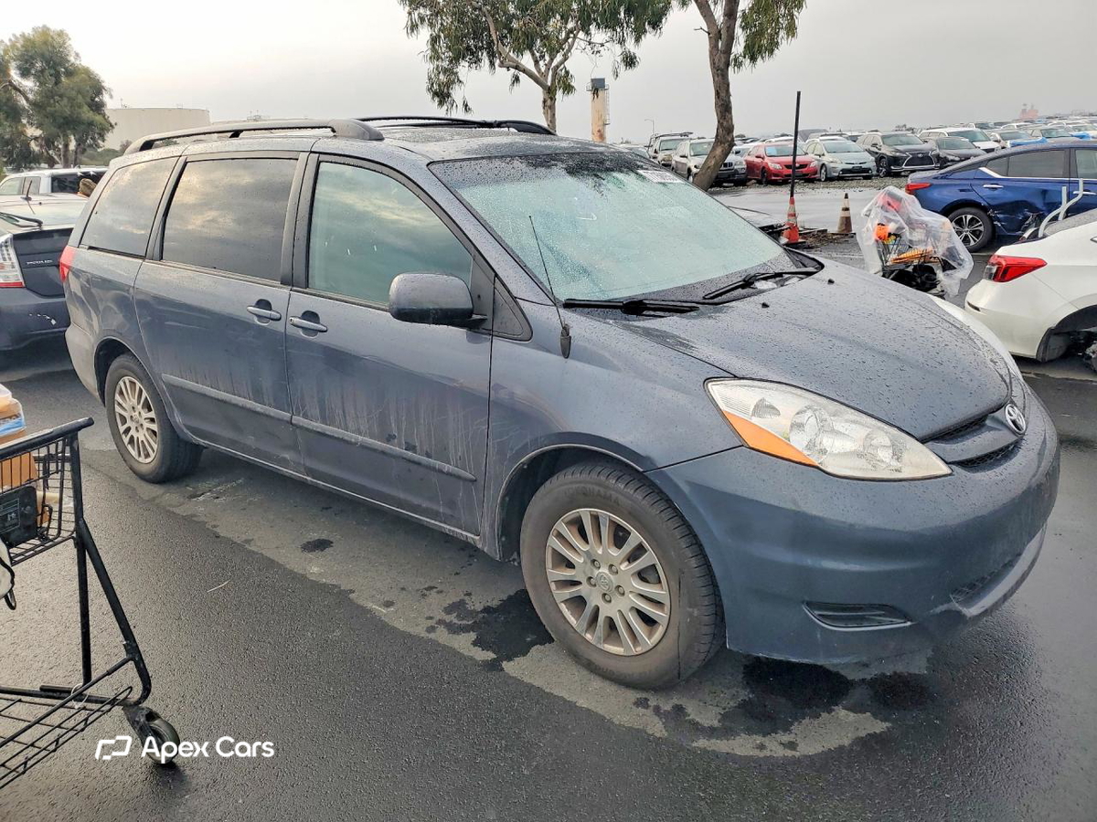 Toyota Sienna 2010