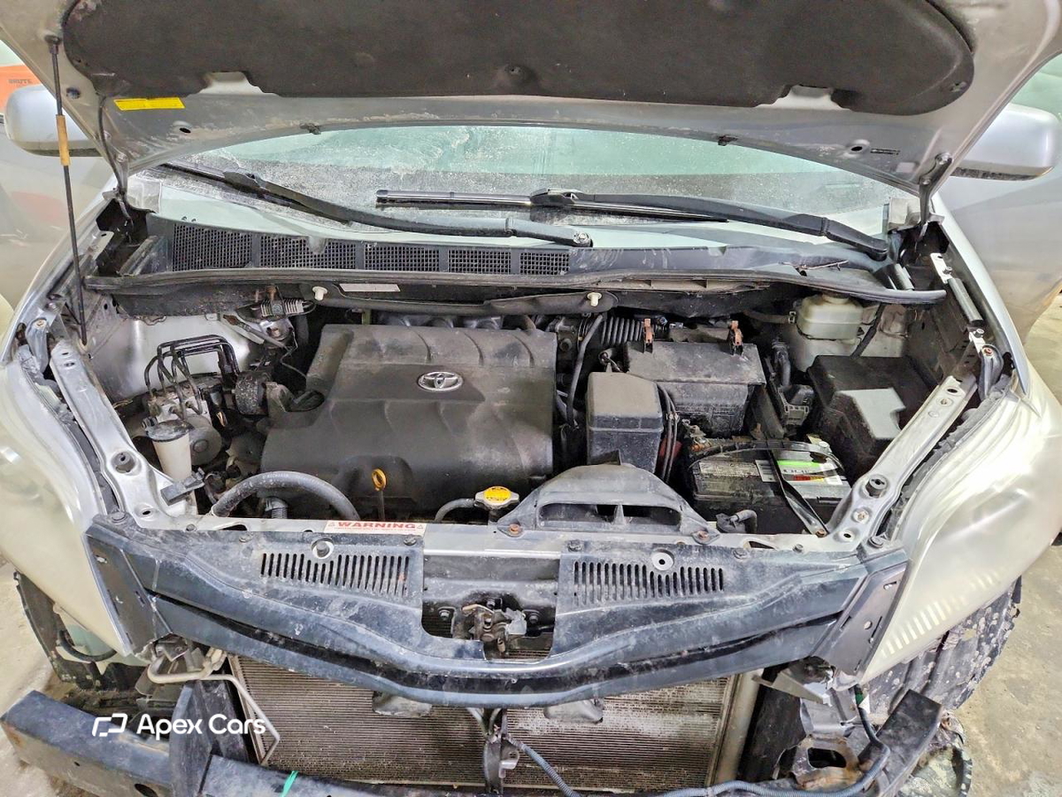 Toyota Sienna 2012
