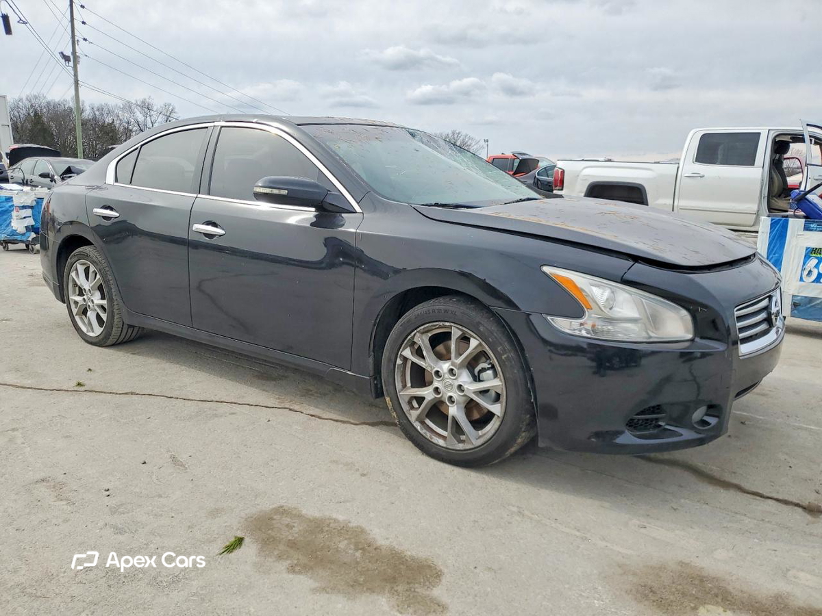 Nissan Maxima 2014