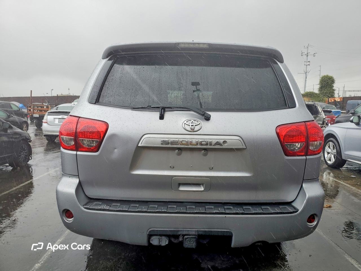 Toyota Sequoia 2012