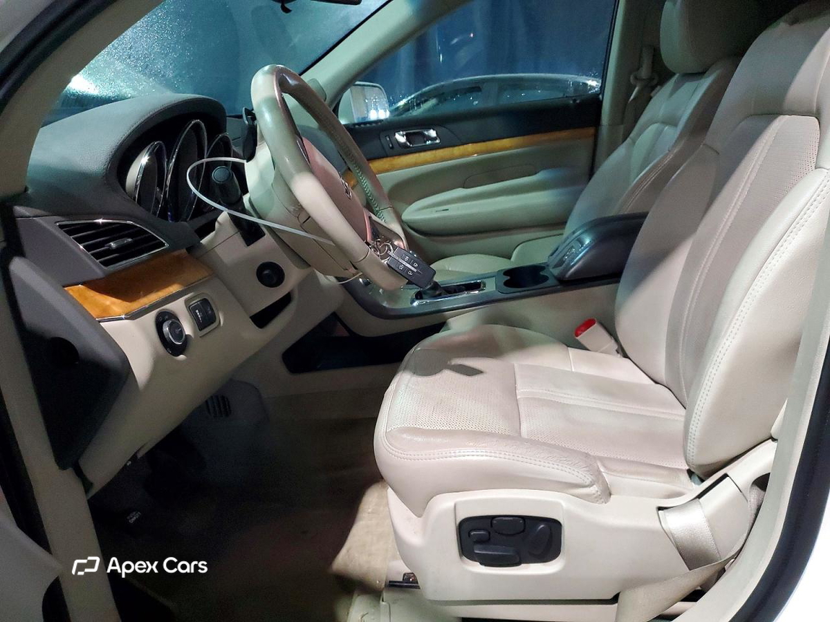 Lincoln MKT 2012