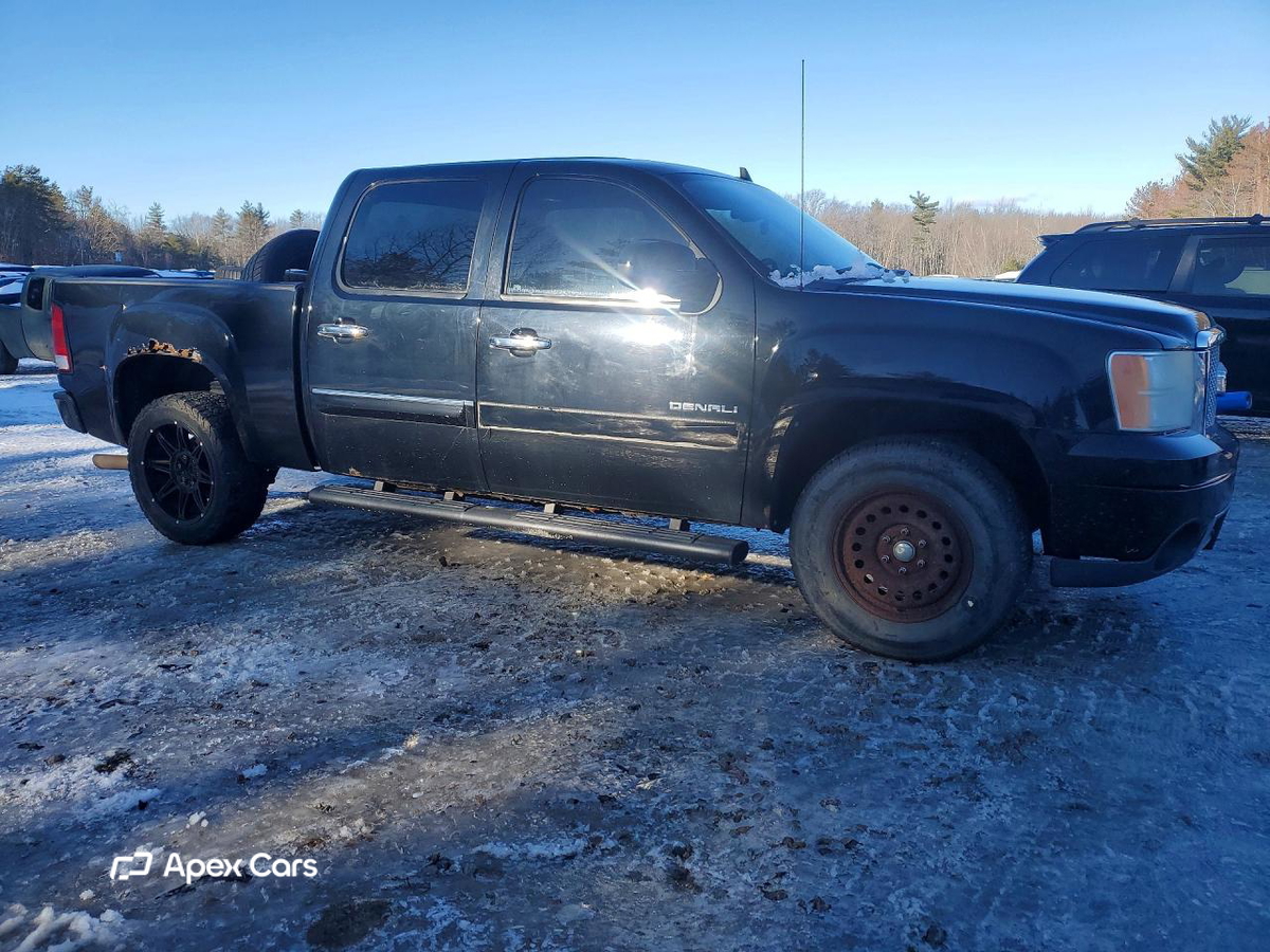 GMC Sierra 2011