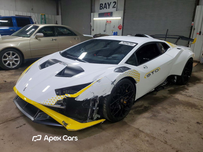 2022 Lamborghini Huracán - Image 1 of 5