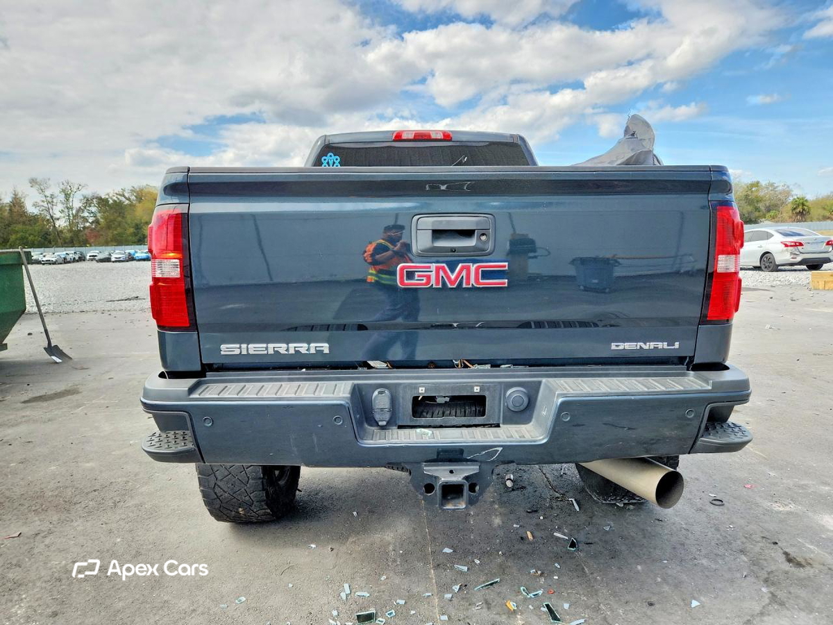 GMC Sierra 2018