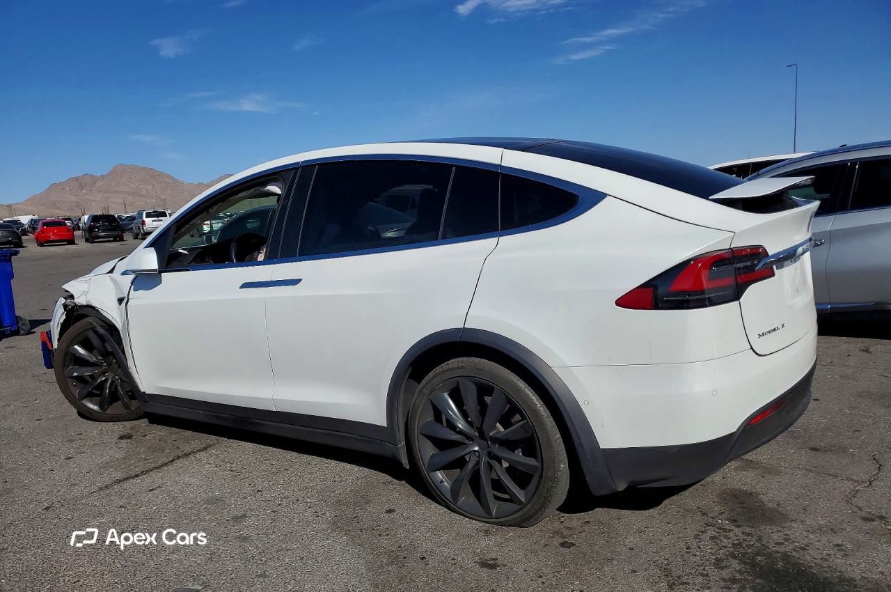 Tesla Model X 2018