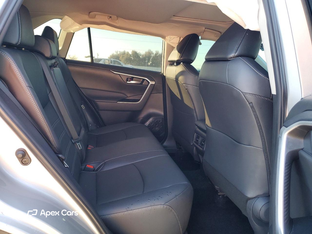 Toyota RAV 4 2025