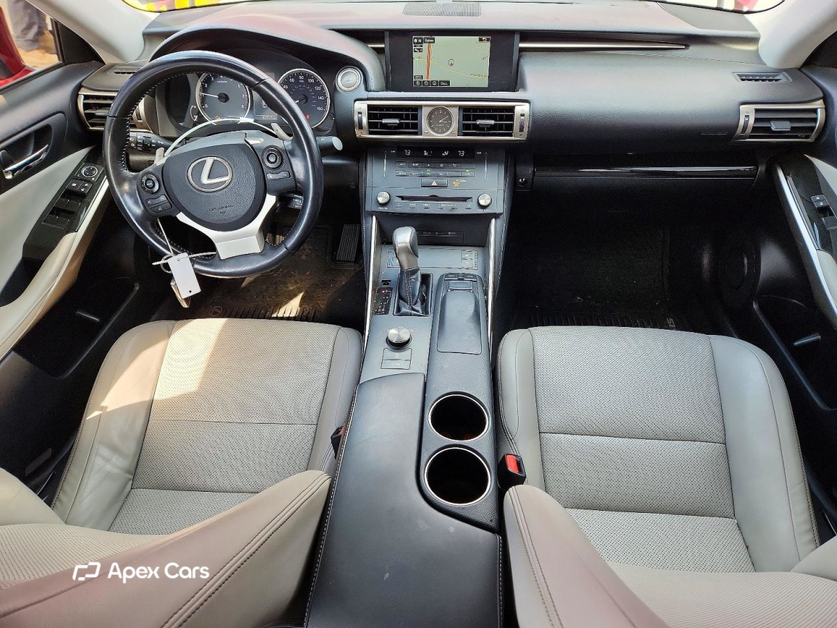 Lexus IS 2015
