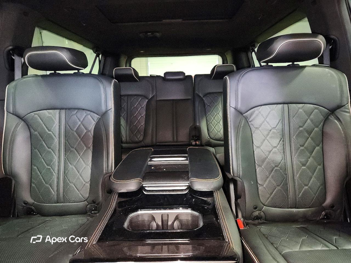 Jeep Grand Wagoneer 2024