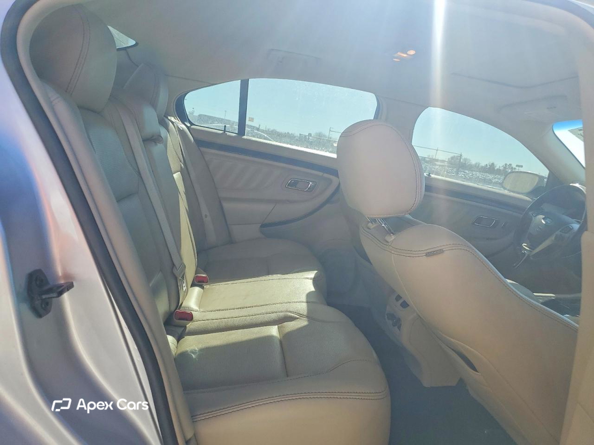 Ford Taurus 2013