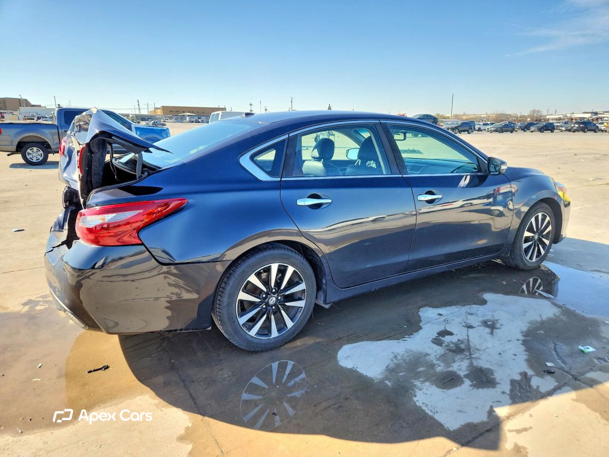 Nissan Altima 2018