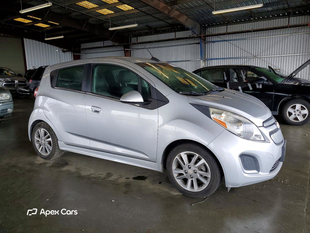 Chevrolet Spark 2015