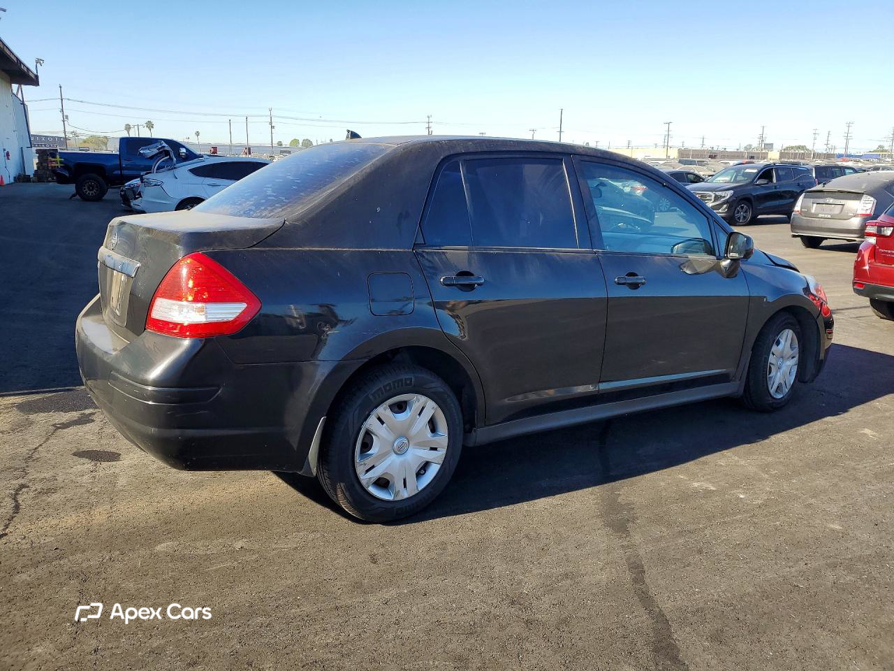Versa 2010