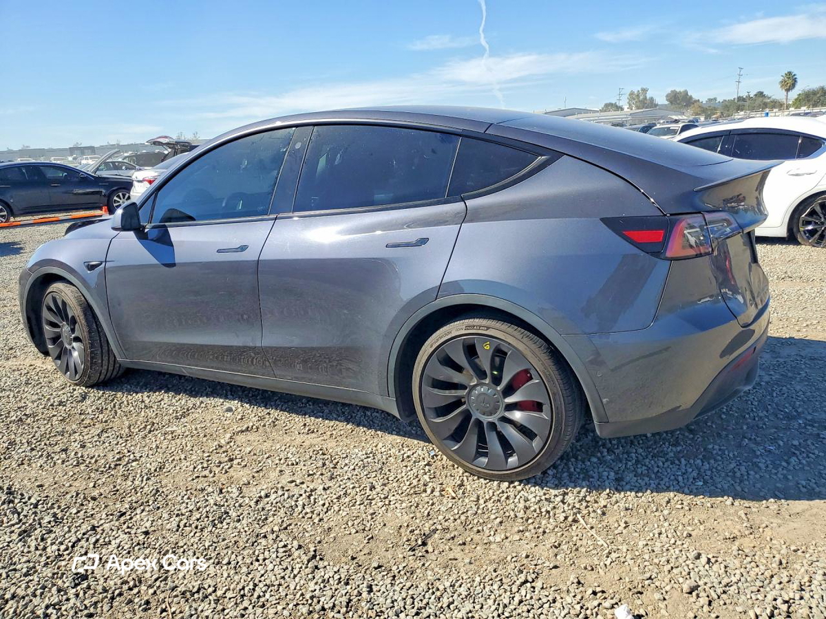 Tesla Model Y 2022