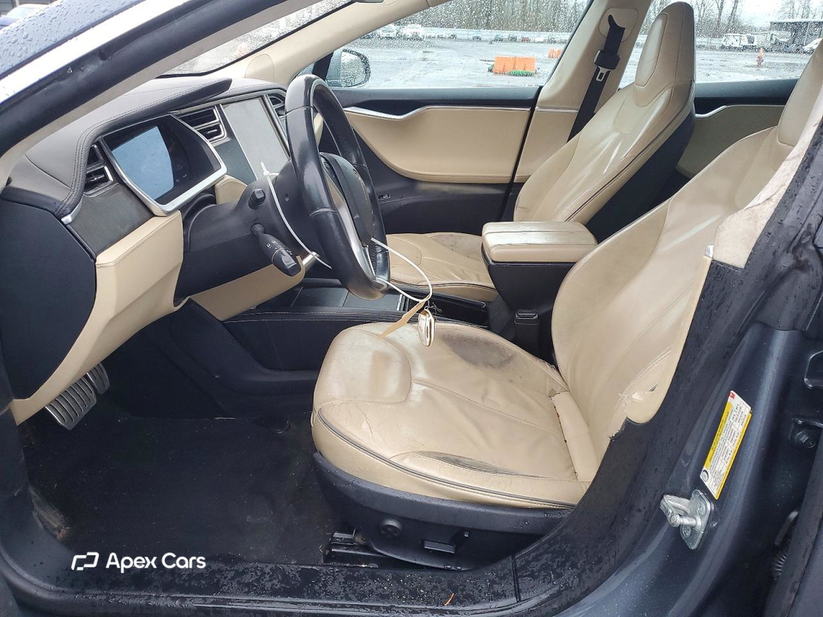 Tesla Model S 2013