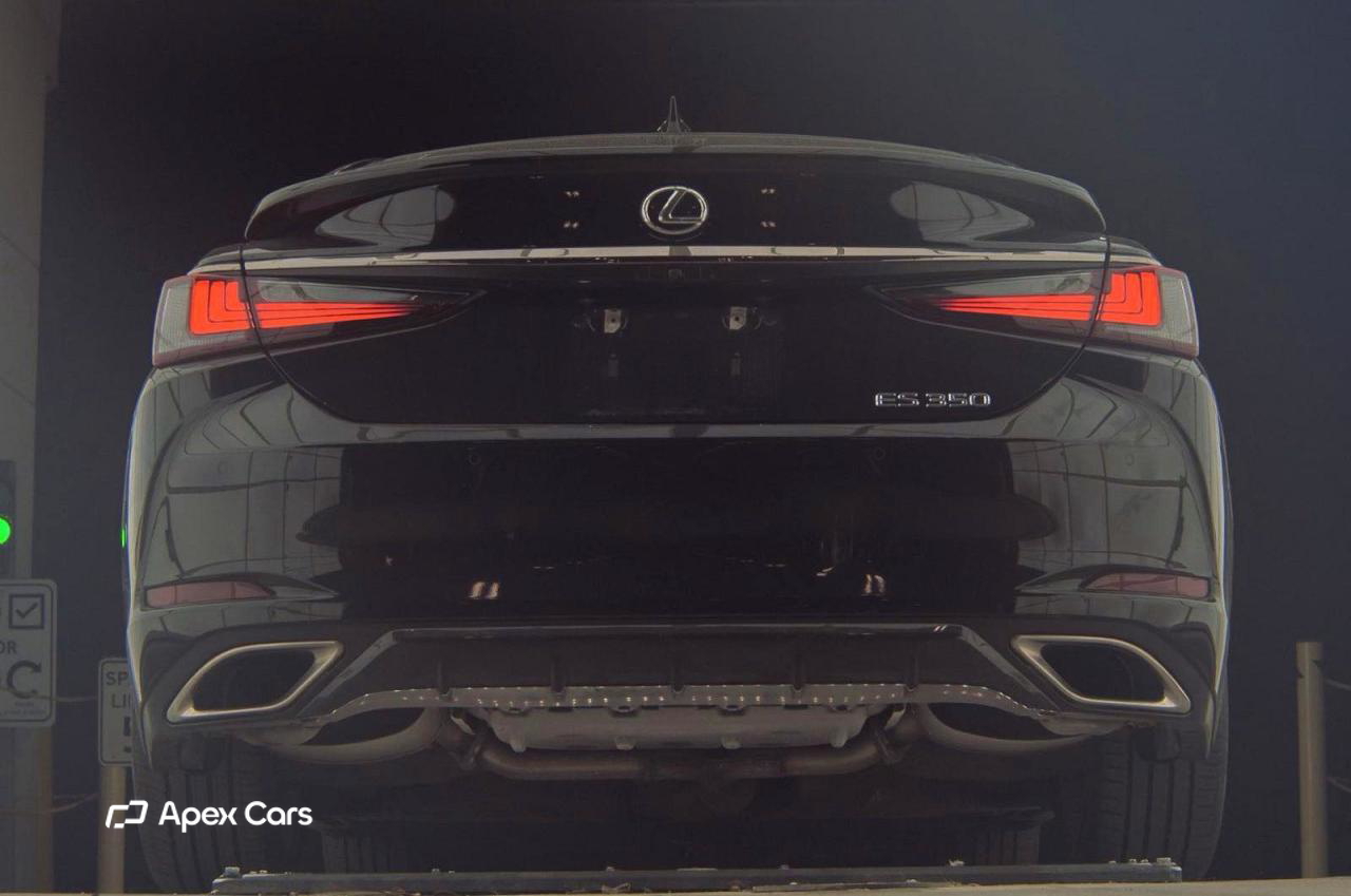Lexus ES 2023