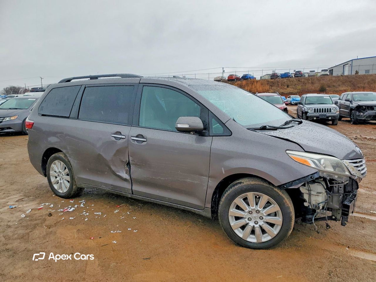Toyota Sienna 2016