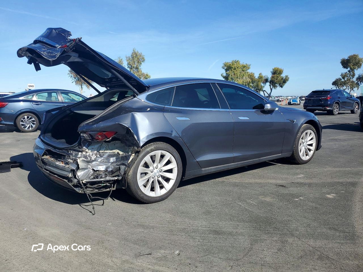 Tesla Model S 2017