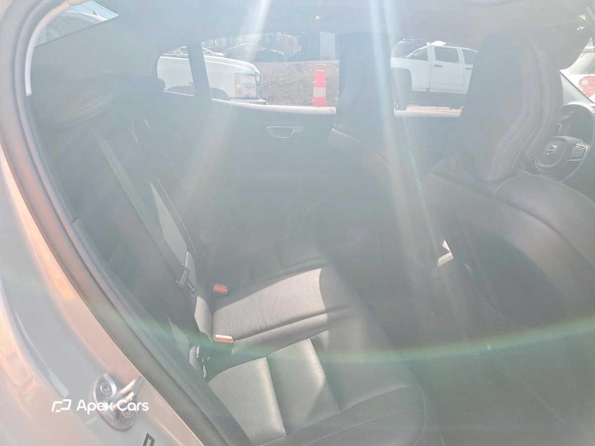 Volvo S60 2024
