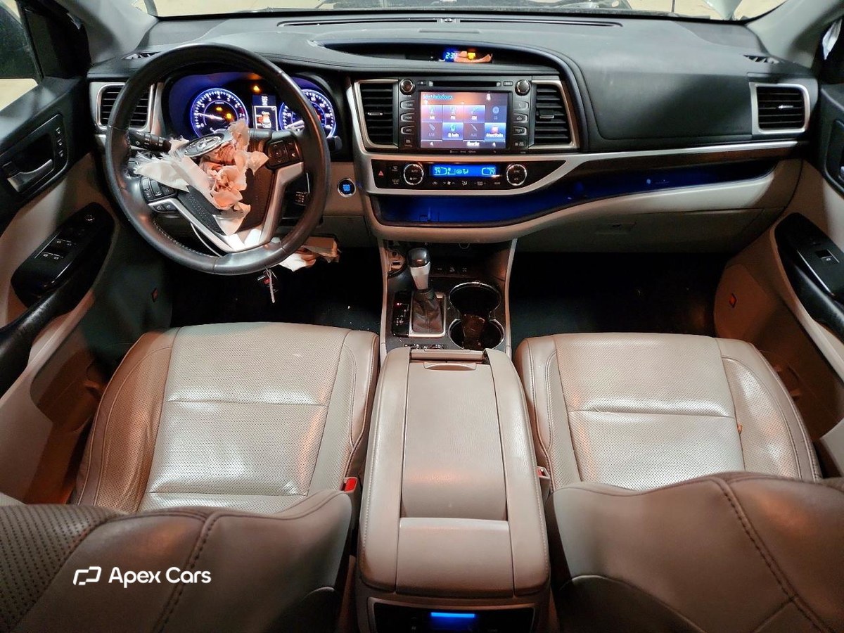 Toyota Highlander 2016