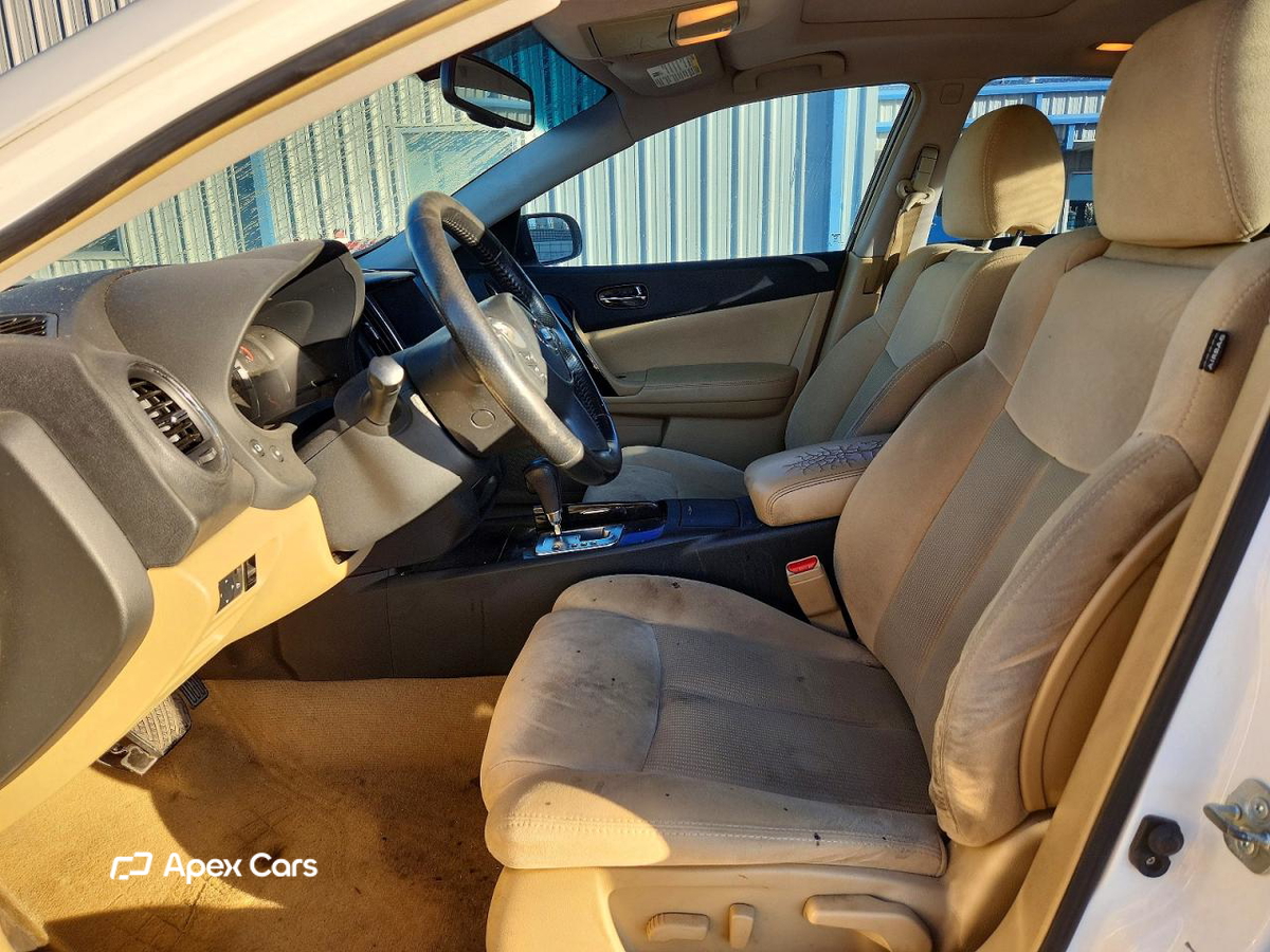 Nissan Maxima 2011