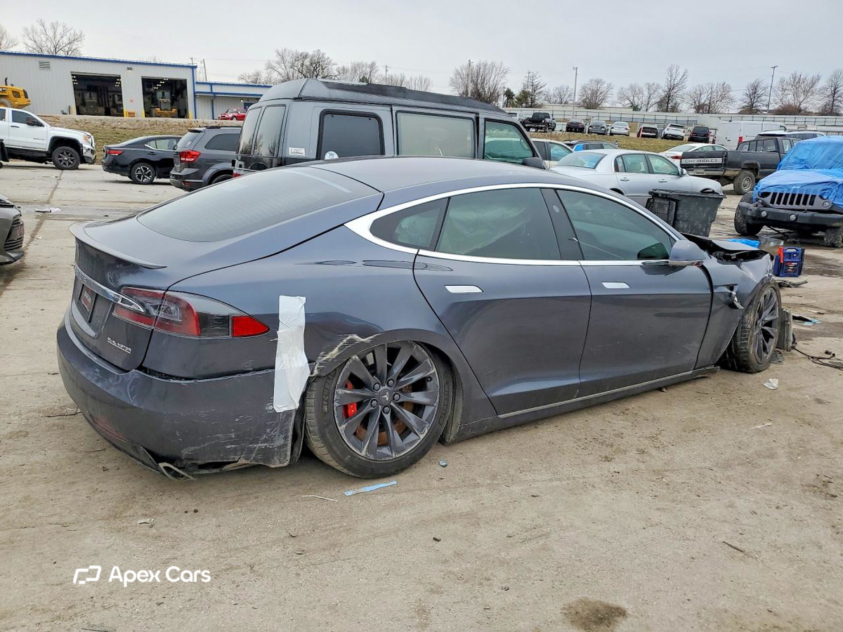Tesla Model S 2019