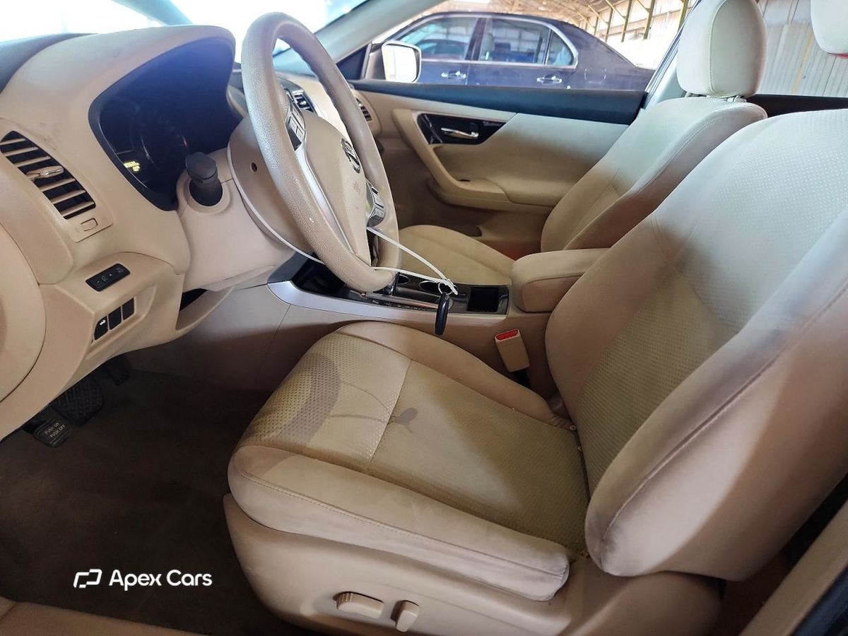 Nissan Altima 2014