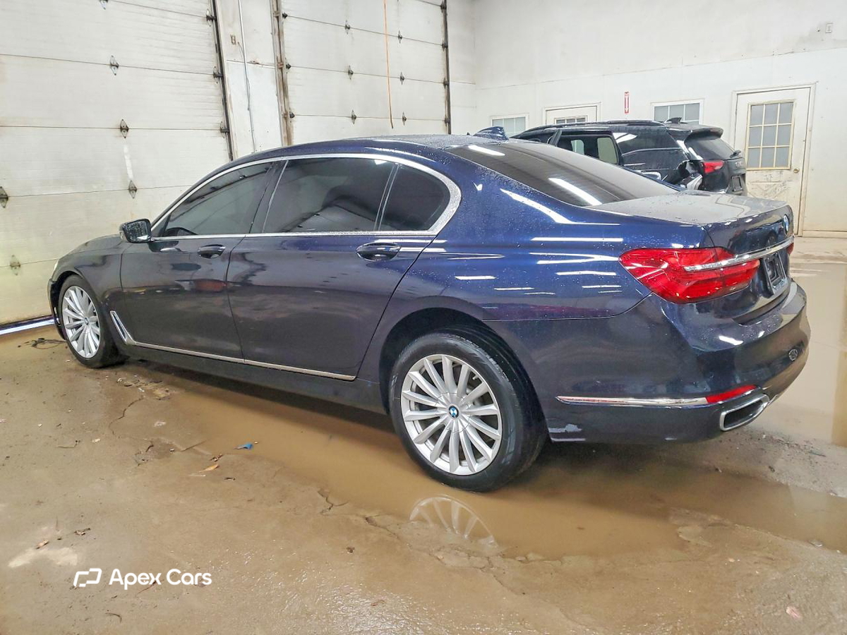 BMW Series 7 2016