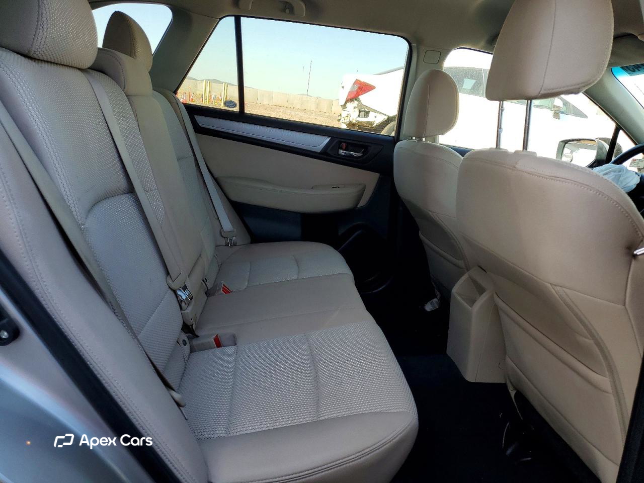 Subaru Outback 2016
