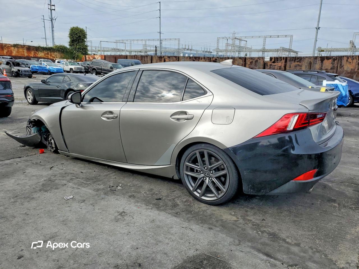 Lexus IS 2016