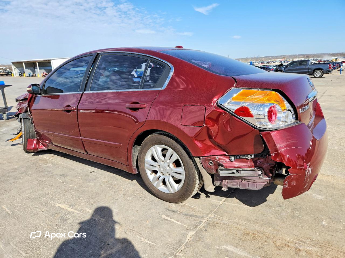 Nissan Altima 2012