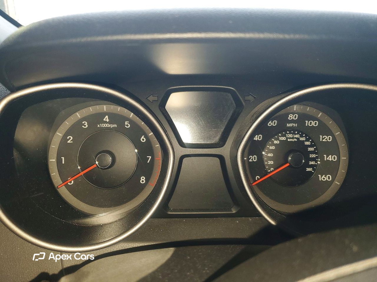 Hyundai Elantra 2015