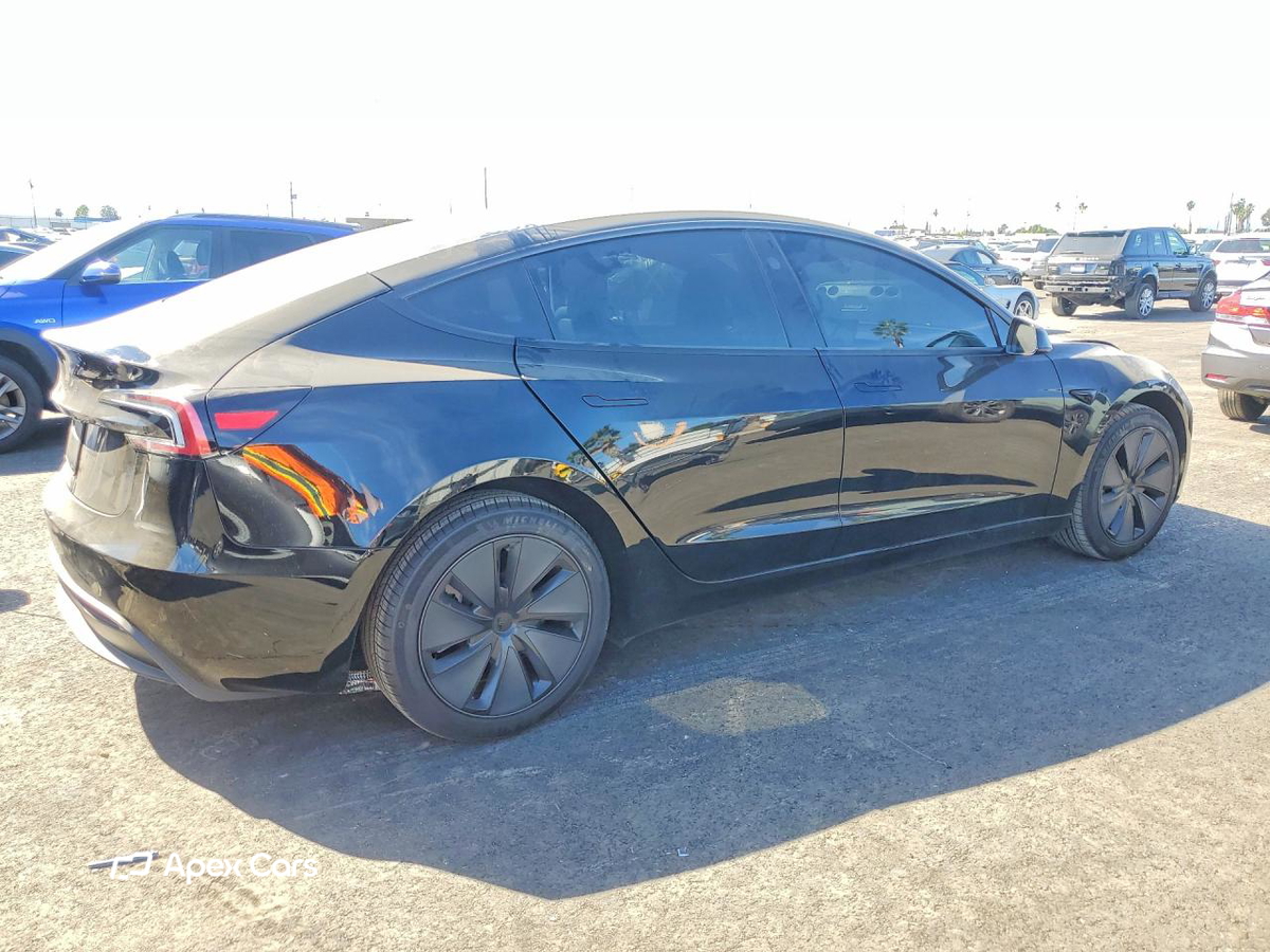 Tesla Model 3 2025