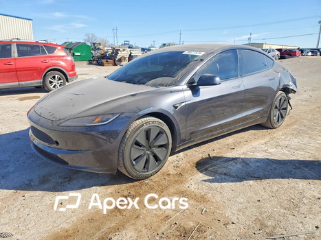 Tesla Model 3 2025 - Image 1 of 12