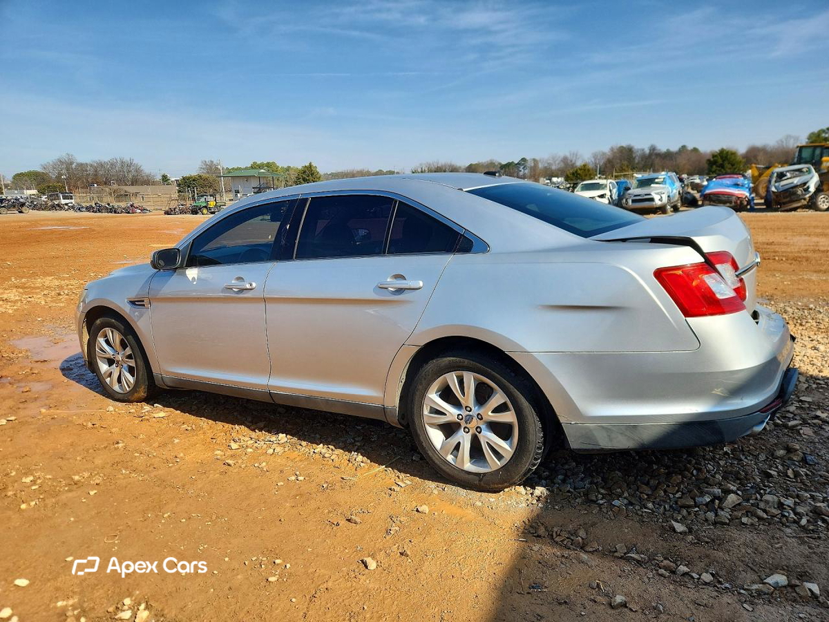 Ford Taurus 2011