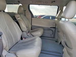 Toyota Sienna 2011