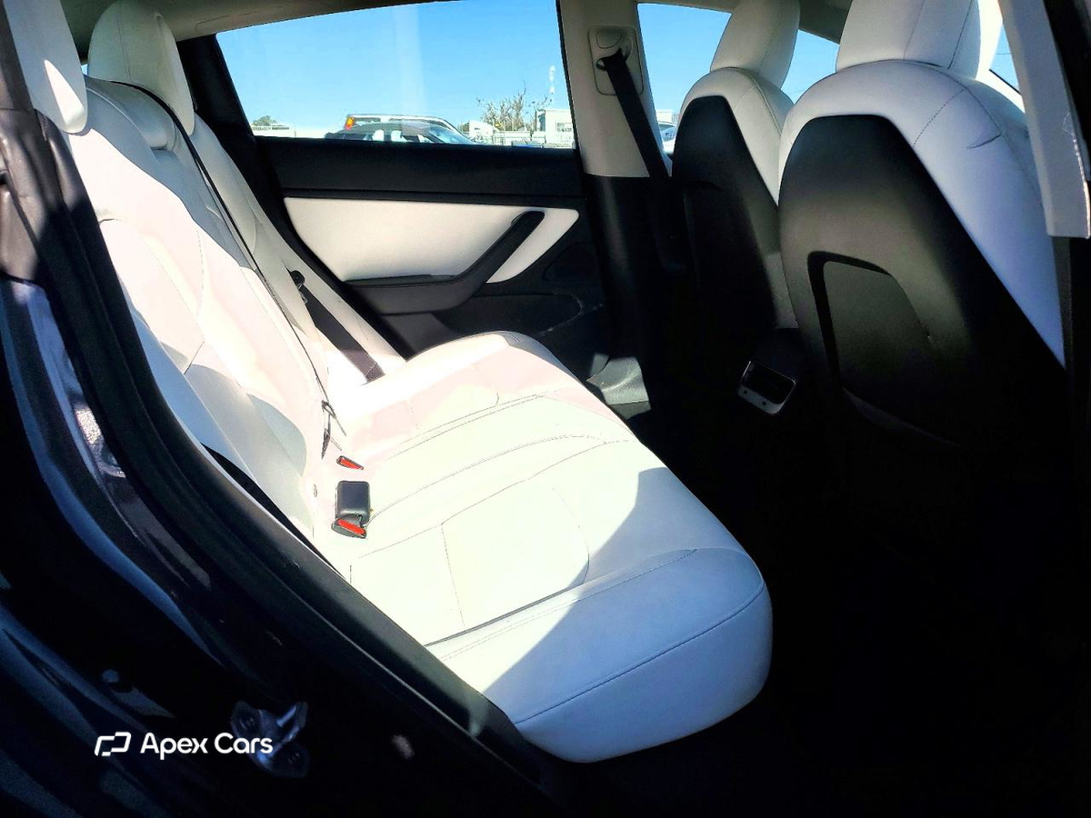Tesla Model 3 2018