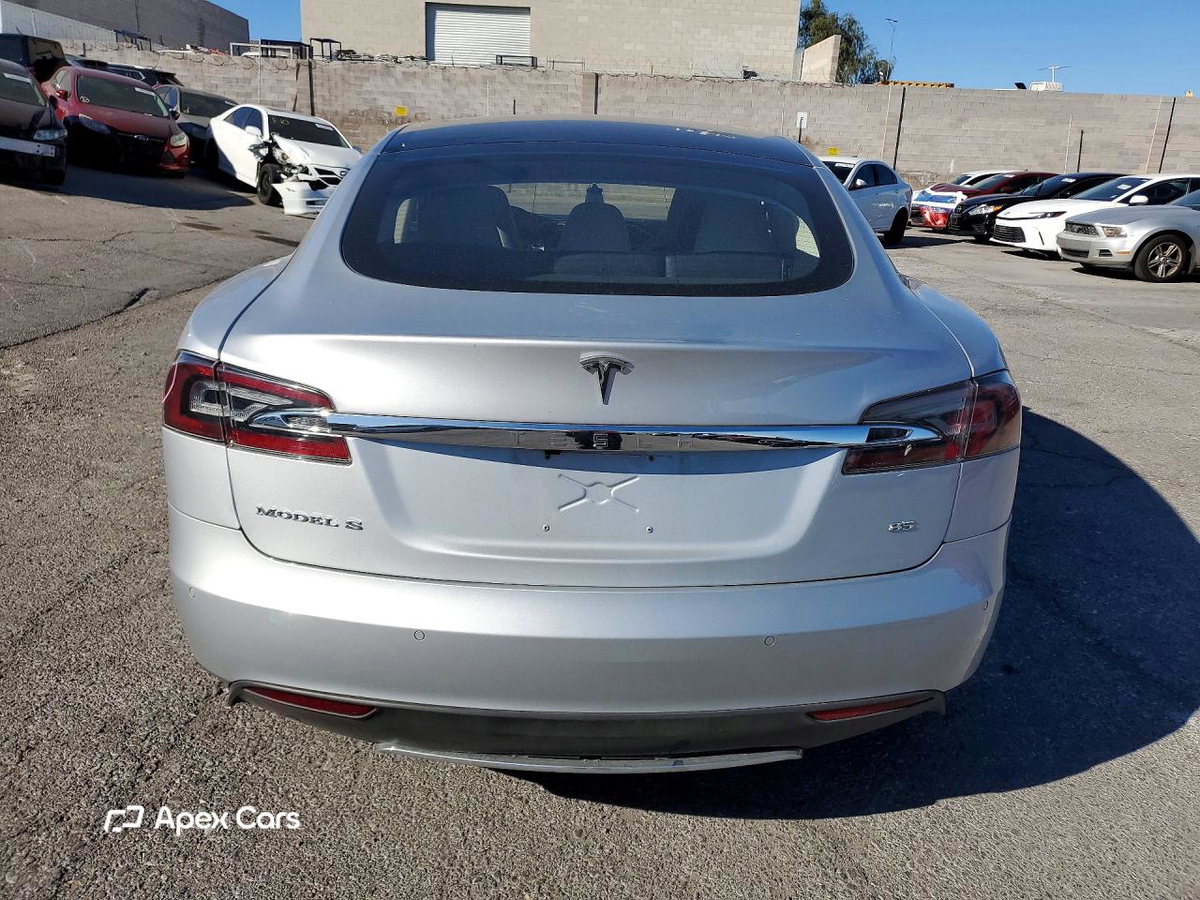 Tesla Model S 2014