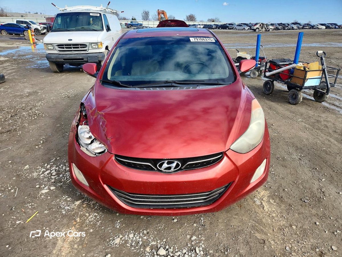 Hyundai Elantra 2012