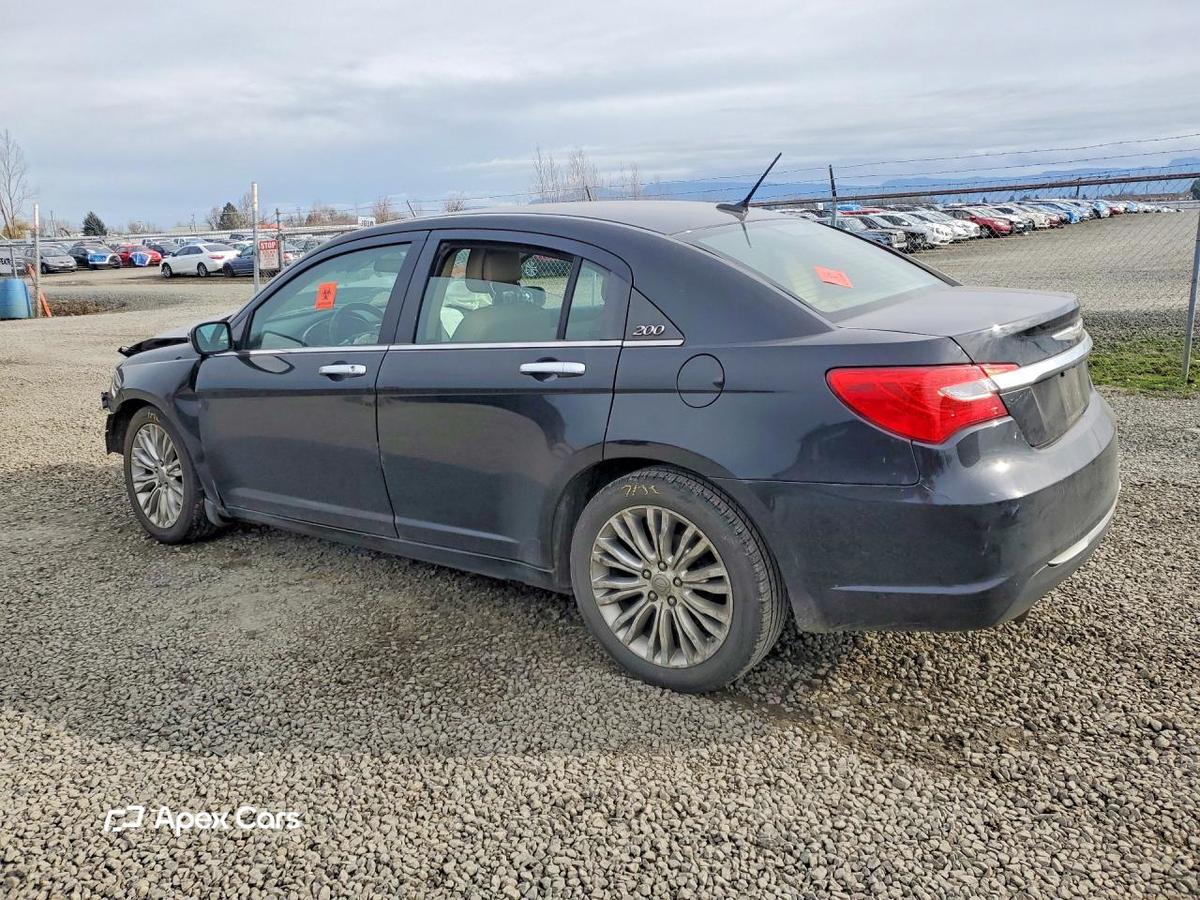 Chrysler 200 2012