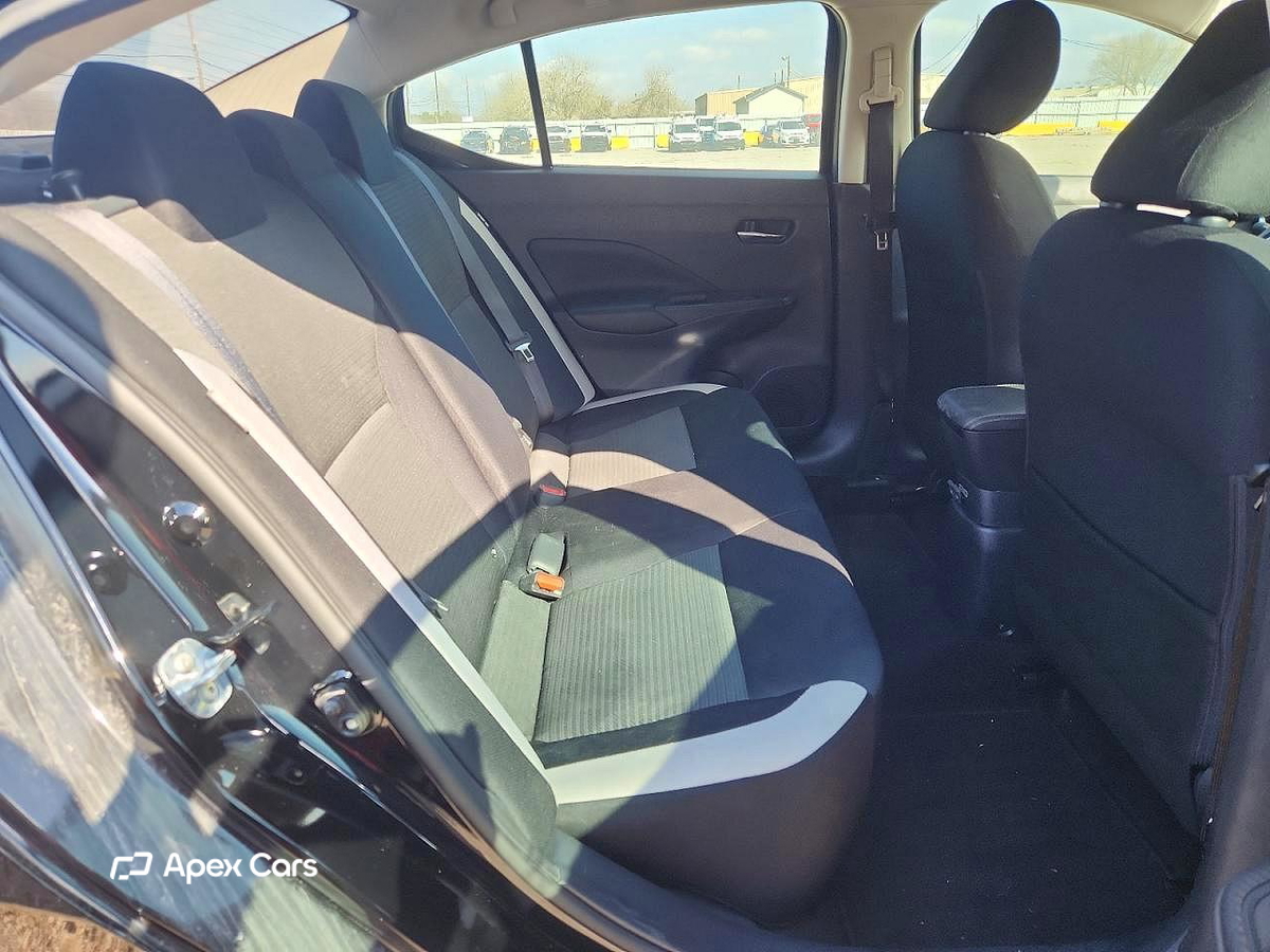Nissan Versa 2020