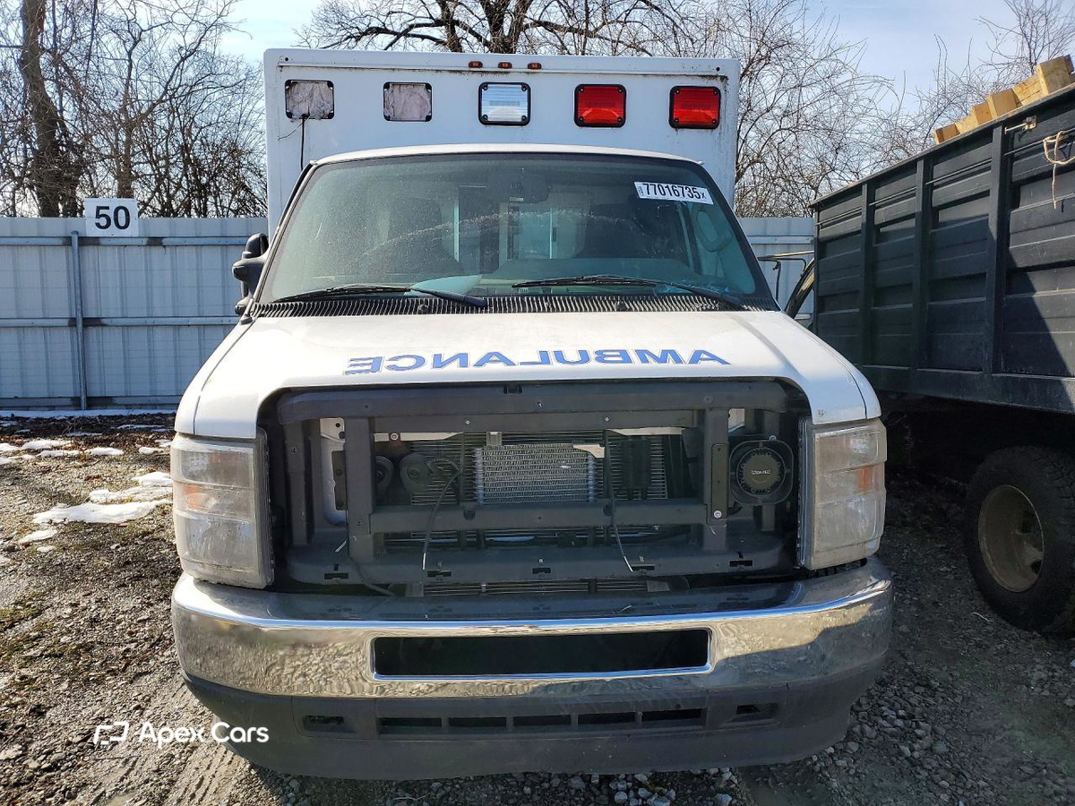 Ford Econoline 2021
