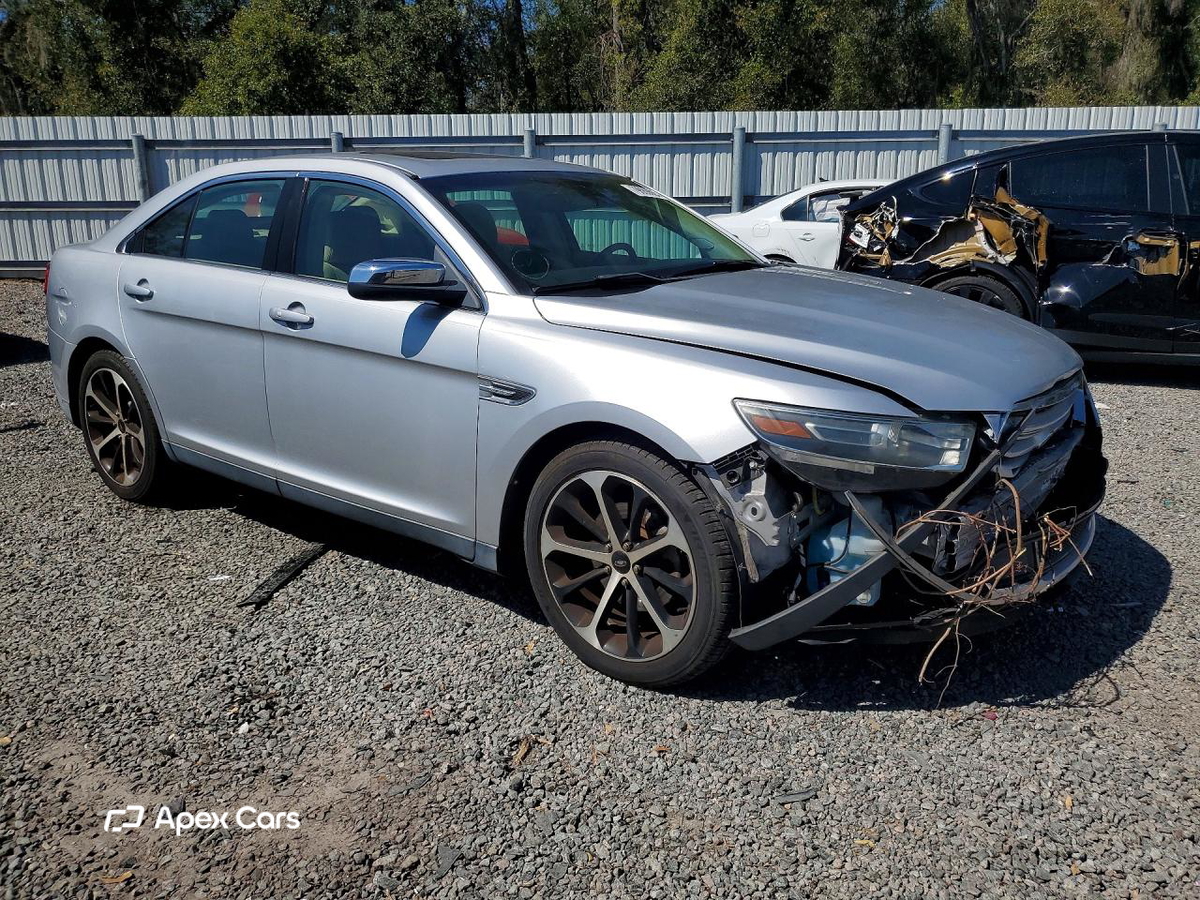 Ford Taurus 2015