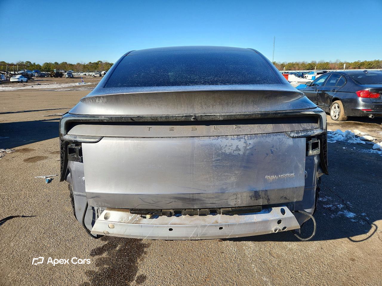 Tesla Model Y 2026