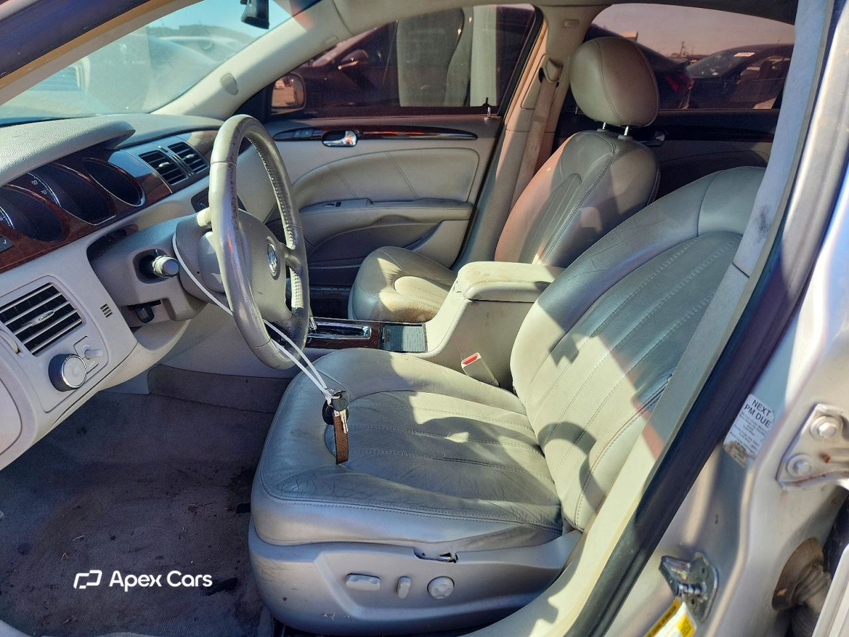 Buick Lucerne 2011