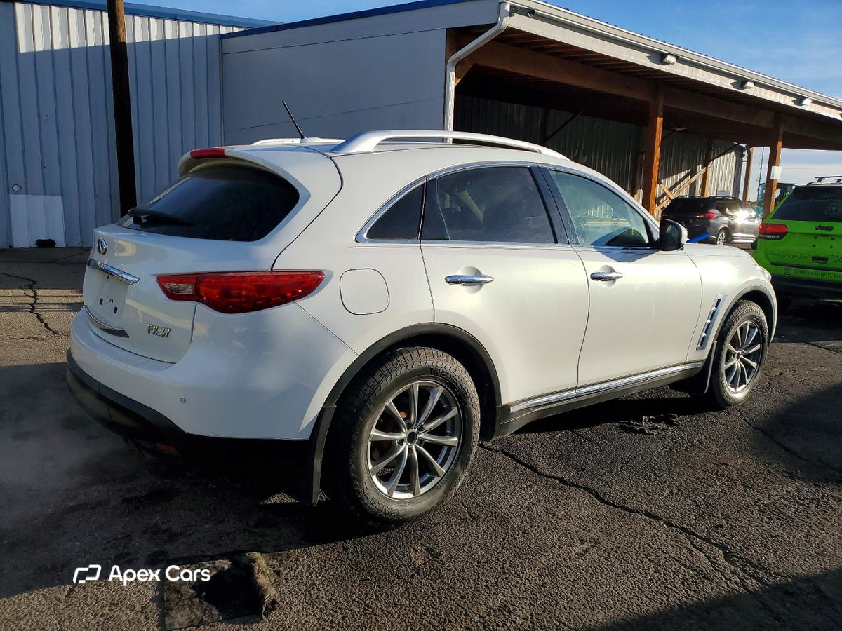 Infiniti FX 2013