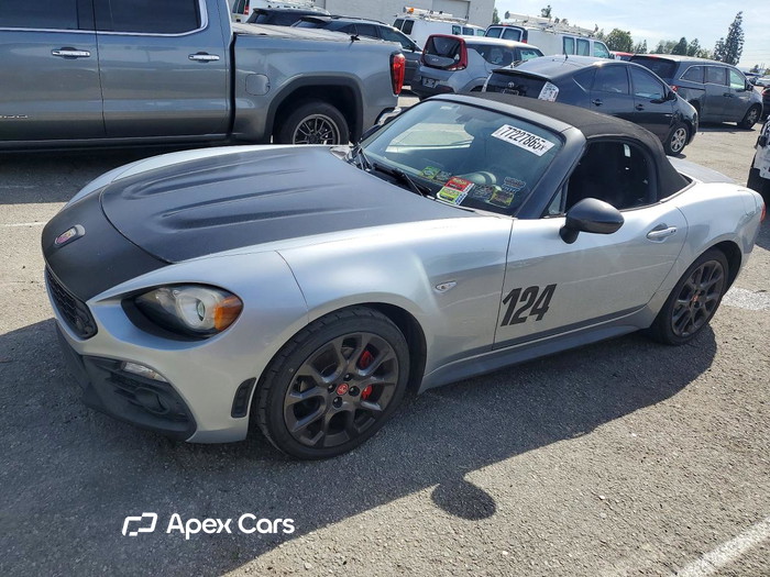 2018 Fiat 124 Spider - Image 1 of 5