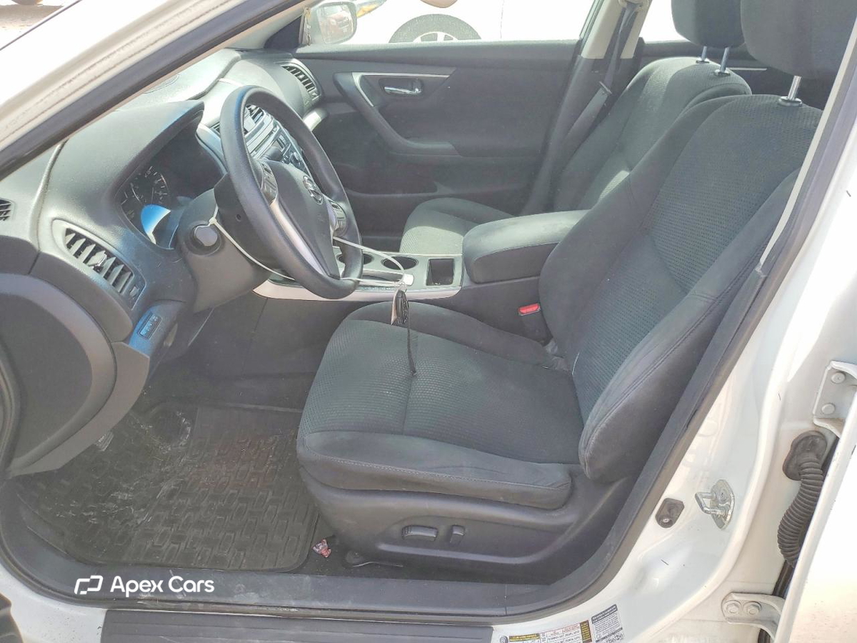 Nissan Altima 2015