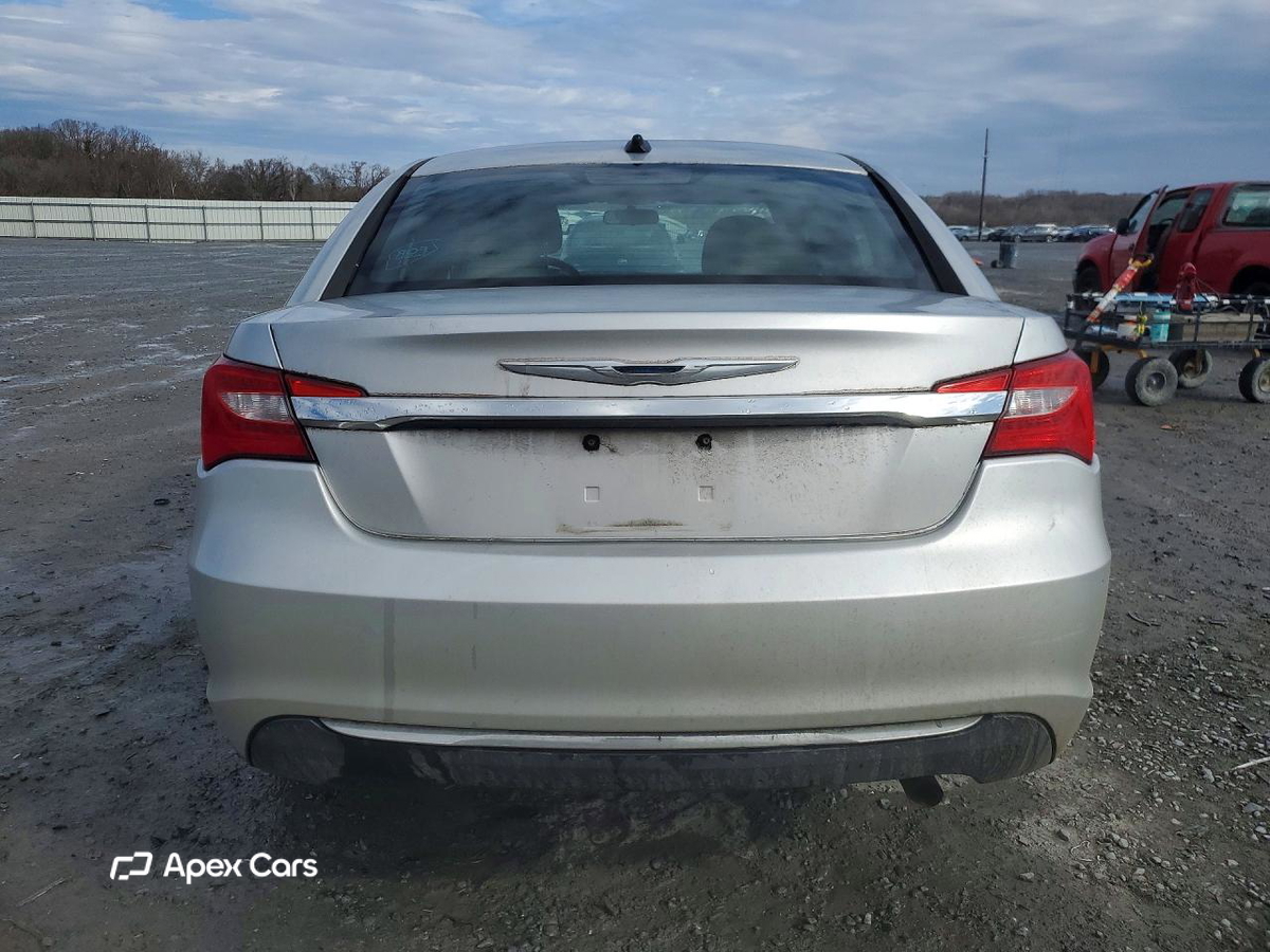 Chrysler 200 2011